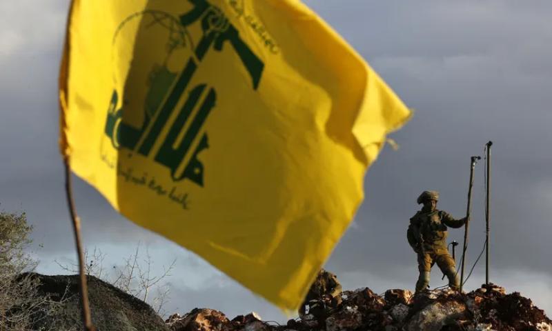 حزب الله يقصف فرقة إسرائيلة.. والحريديم يغلقون شارعا شرق تل أبيب