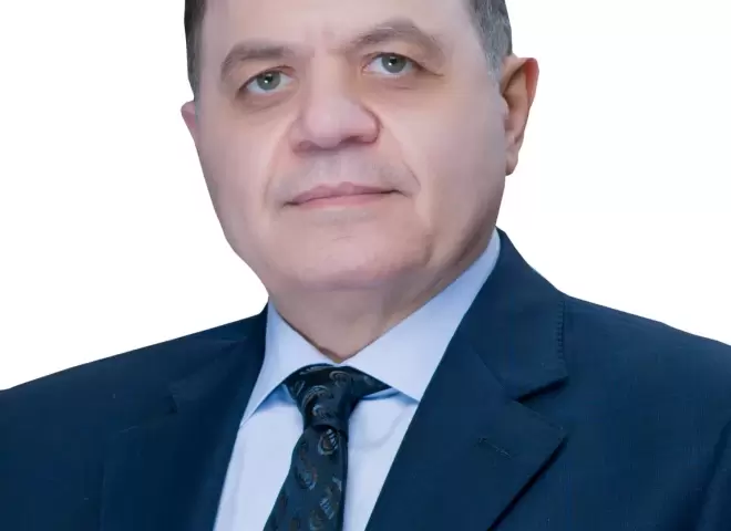 وزير الداخلية يهنئ وزير الدفاع ورئيس الأركان بمناسبة الإحتفال بيوم الشهيد